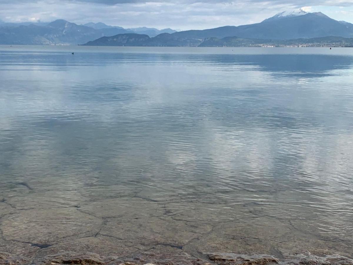 Casa Caterina Lake View Holidays Apartments Πεσκιέρα ντελ Γκάρντα Εξωτερικό φωτογραφία