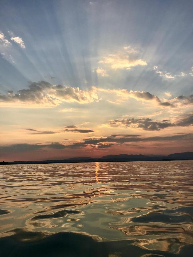 Casa Caterina Lake View Holidays Apartments Πεσκιέρα ντελ Γκάρντα Εξωτερικό φωτογραφία
