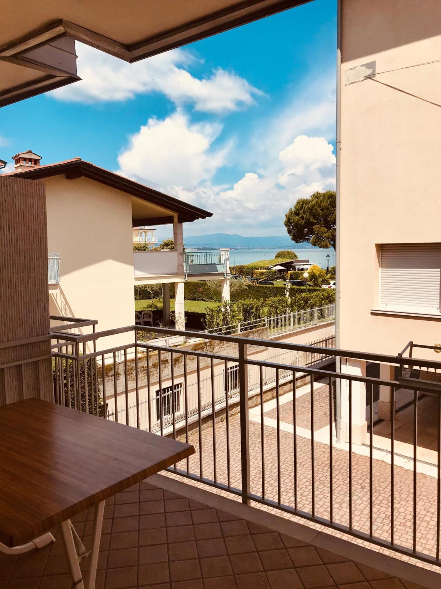 Casa Caterina Lake View Holidays Apartments Πεσκιέρα ντελ Γκάρντα Δωμάτιο φωτογραφία