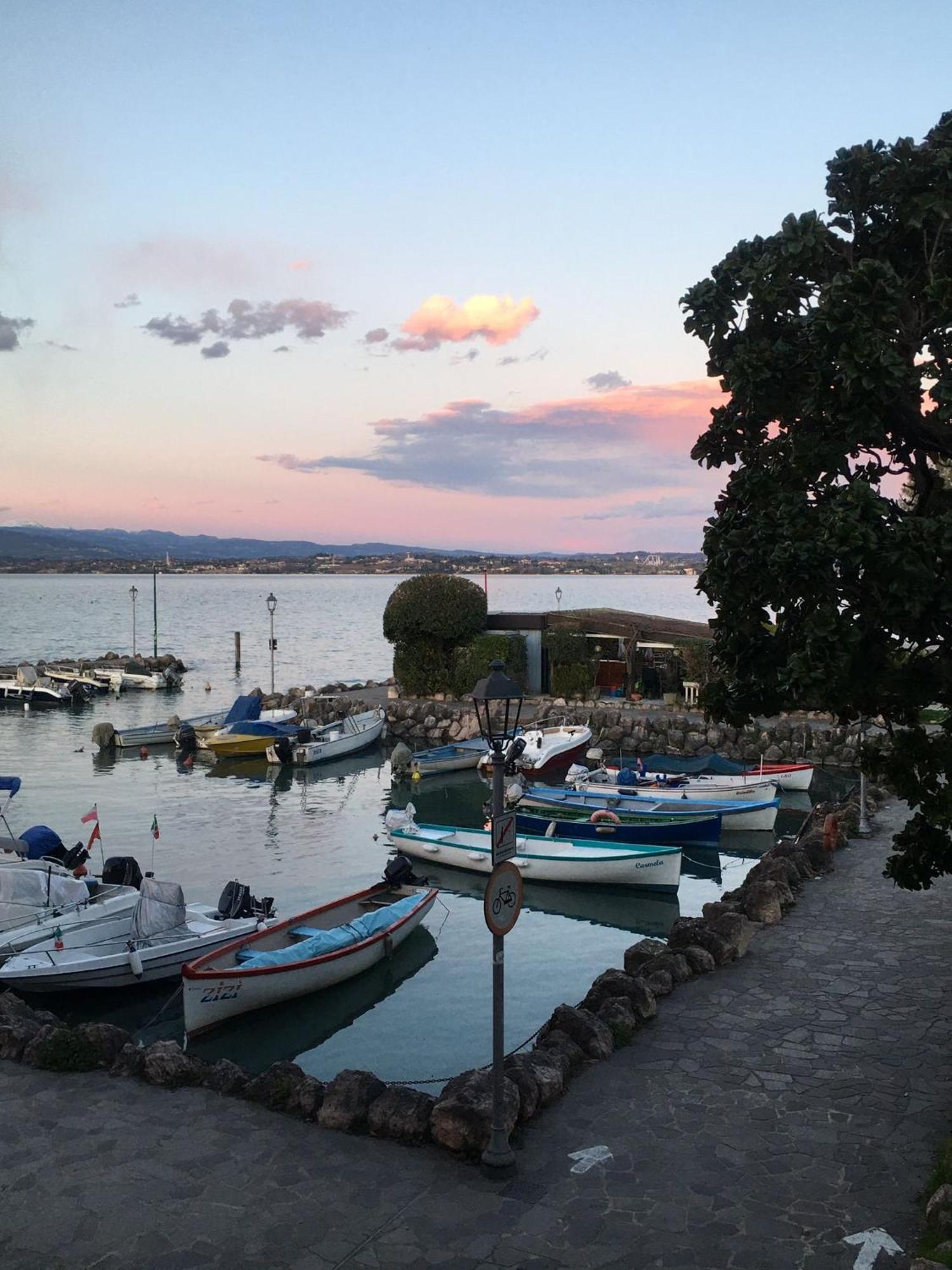 Casa Caterina Lake View Holidays Apartments Πεσκιέρα ντελ Γκάρντα Εξωτερικό φωτογραφία